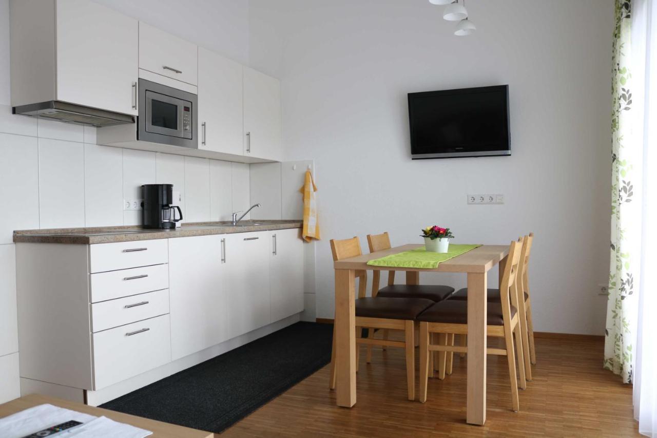Winzerhof Schmid Apartamento Schwaigern Exterior foto
